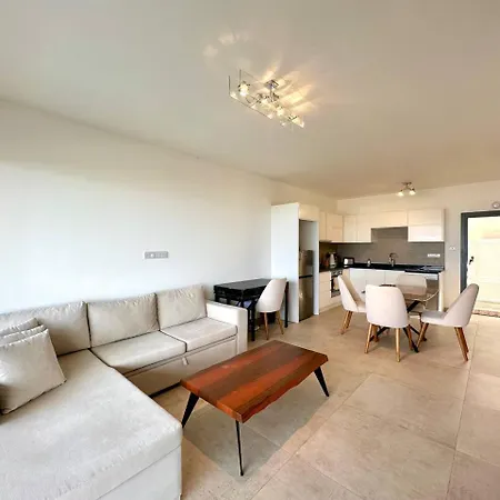 Apartment Retreat, Block A1, Unit 2